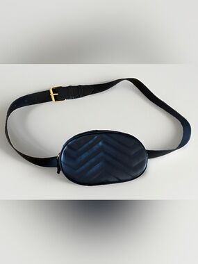 Black Quilted Belt Bag Fanny Pack Gold Hardware Adjustable Waist Bag